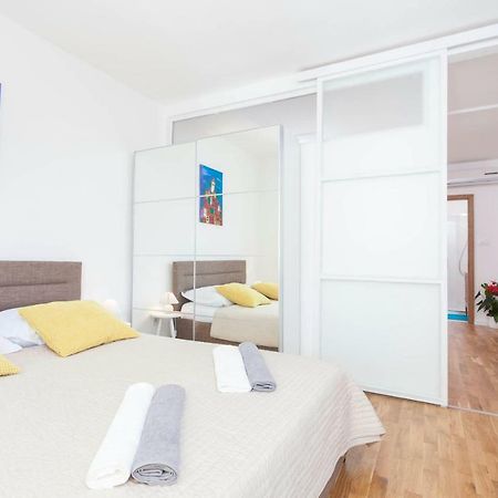 מאקרסקה Apartment Mikula מראה חיצוני תמונה