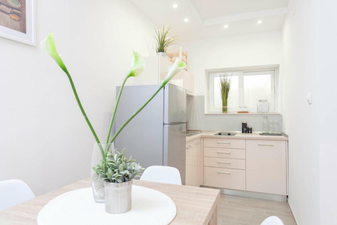 מאקרסקה Apartment Mikula מראה חיצוני תמונה