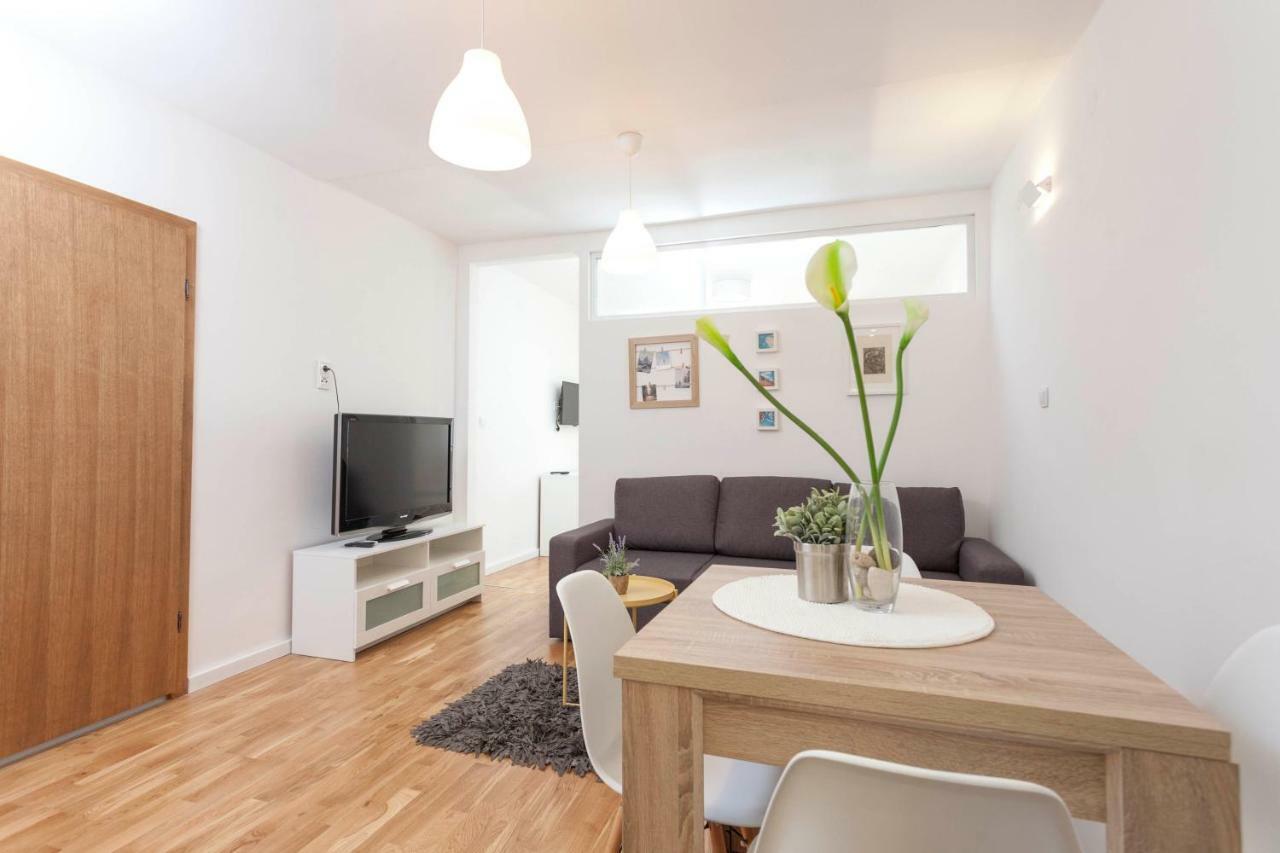 מאקרסקה Apartment Mikula מראה חיצוני תמונה
